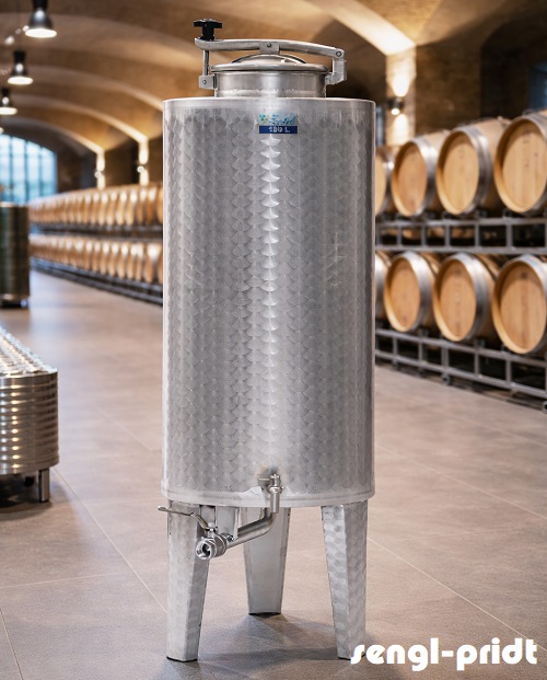 Tank mit Domdeckel Inhalt 100 lt für Wein, Schnaps und Öl